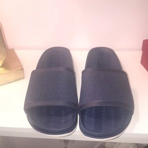 Men’s brand new Aldo slides in navy